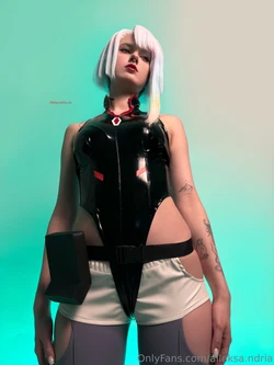 Aleksa Ndrianecos - Lucy