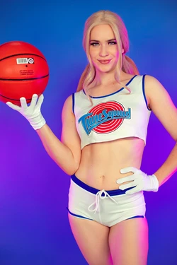 Nichameleon - Lola Bunny 作品封面