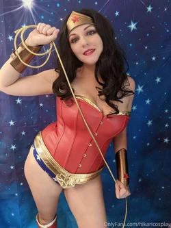 Hikari Cosplay - Wonder Woman