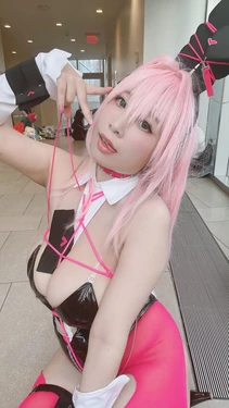 Bilibilisevencos - The Goddess of Victory, Velvet (Sensual Rabbit)