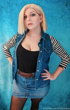 Hikari Cosplay - C-18
