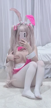 CHU - Alice Wonderland Bunny