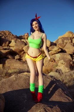 Ashlynne Dae - Launch