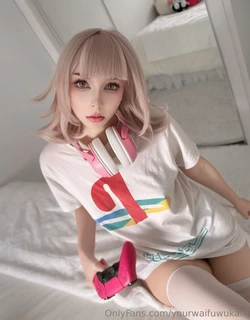Your Waifu Wukam - Chiaki Nanami 作品封面