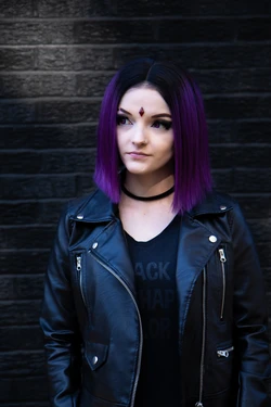 April Rose - Raven