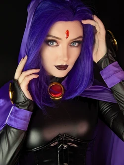 Kate Gray - Raven