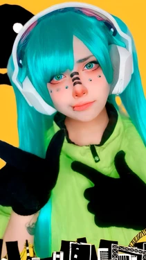 Arelly Trujillo - Miku 作品封面