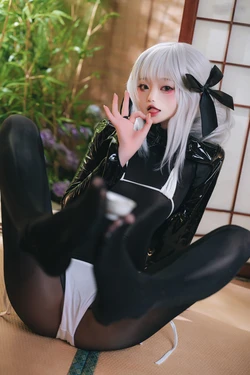 Irisuare 愛莉 Nikke White Rabbit