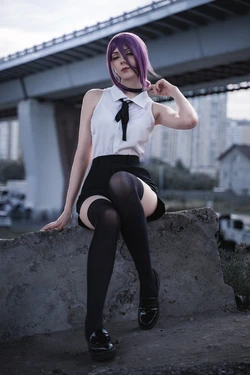 Victoria Lirell - Reze 作品封面