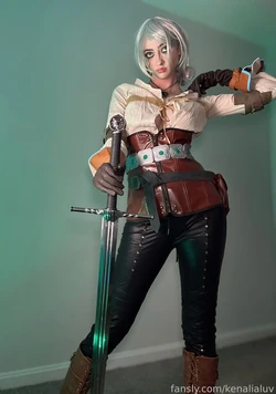 Kenalialuv - Ciri